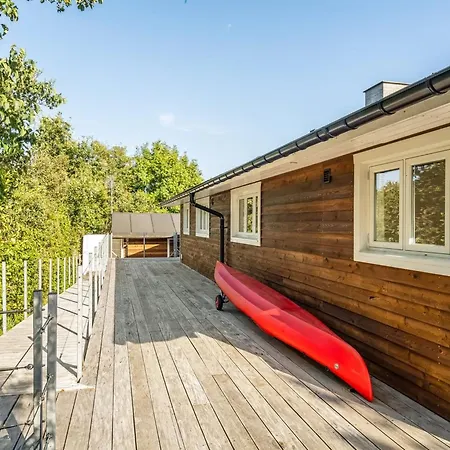 Eljas - 200m To The Fjord By Interhome