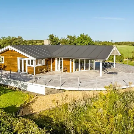 Eljas - 200m To The Fjord By Interhome Fur