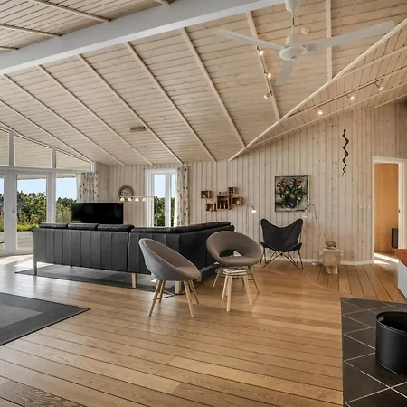 Eljas - 200m To The Fjord By Interhome